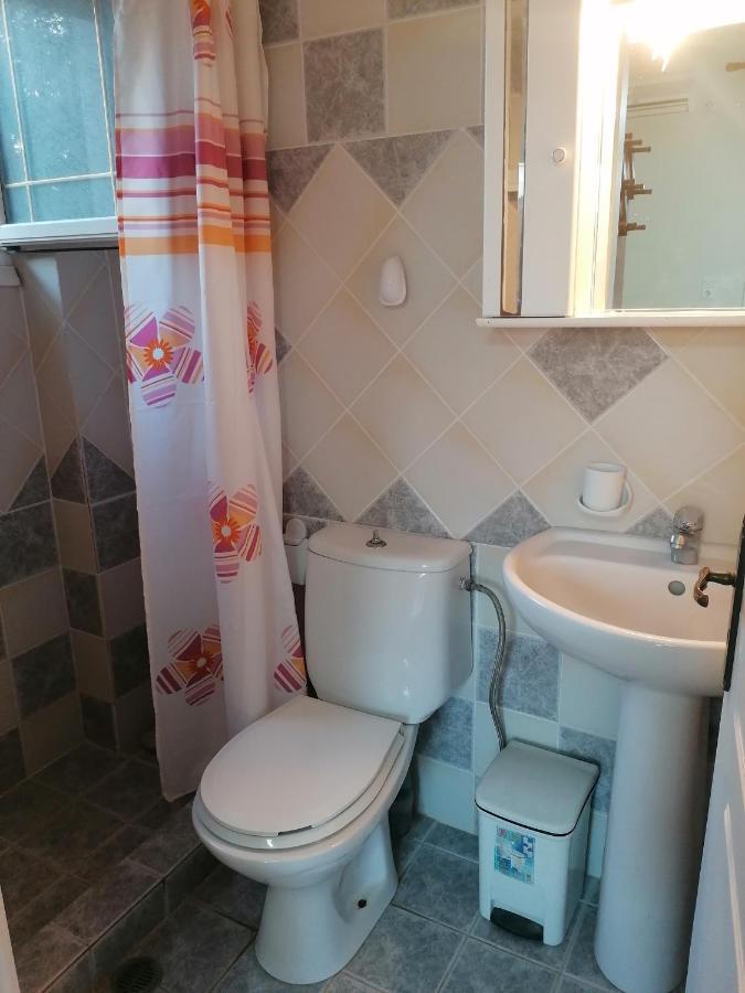 Apartment 1, Komi Komi (Chios)